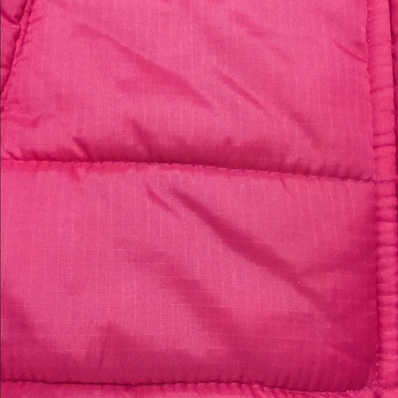 ⭐️ WEATHERPROOF ⭐️ WINTER PUFFER VEST ⭐️ - Picture 2 of 3